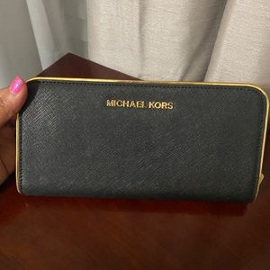 Beautiful black Michael Kors wallet!
